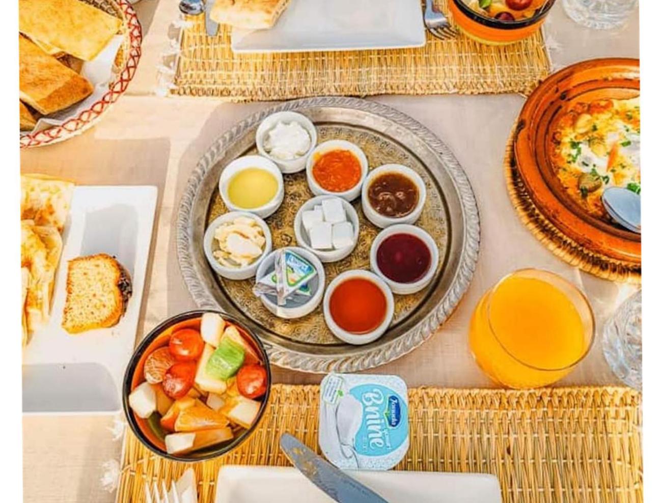 Отель Sahara Traveling Camp Мерзуга Экстерьер фото
