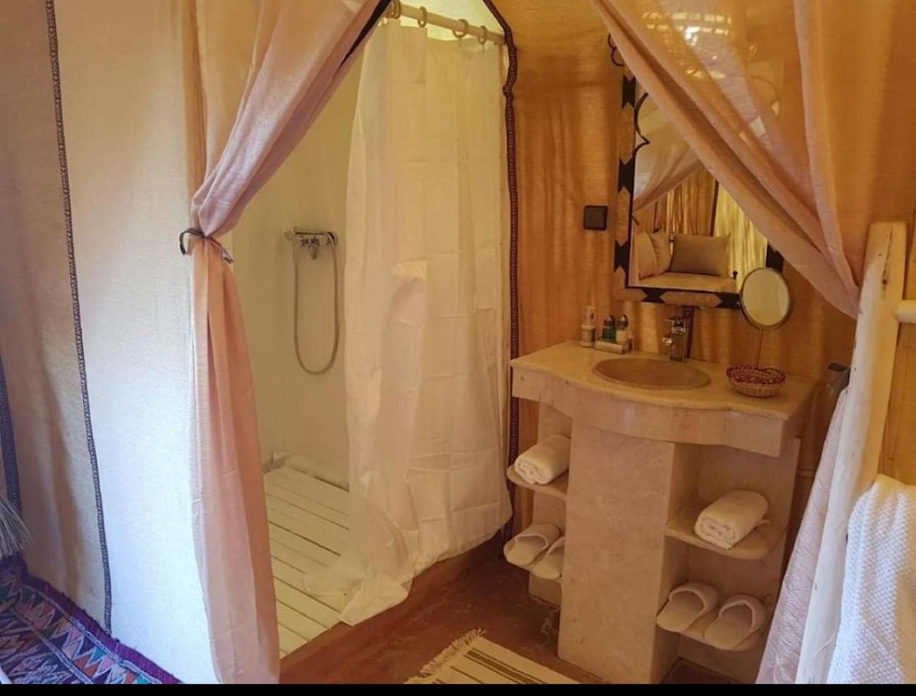 Отель Sahara Traveling Camp Мерзуга Экстерьер фото